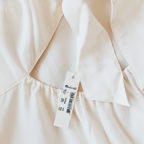 𝕞𝕒𝕕𝕖𝕨𝕖𝕝𝕝 𝕝𝕠𝕠𝕜𝕠𝕦𝕥 𝕤𝕚𝕝𝕜 𝕥𝕒𝕟𝕜 - Picture 2 of 5